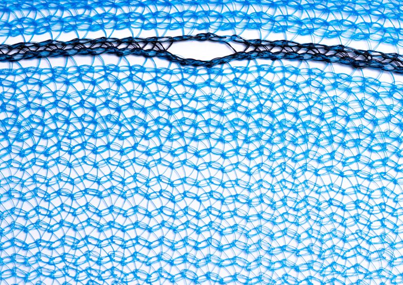 Raschelgewirke blau, 50 g/qm, Detailansicht